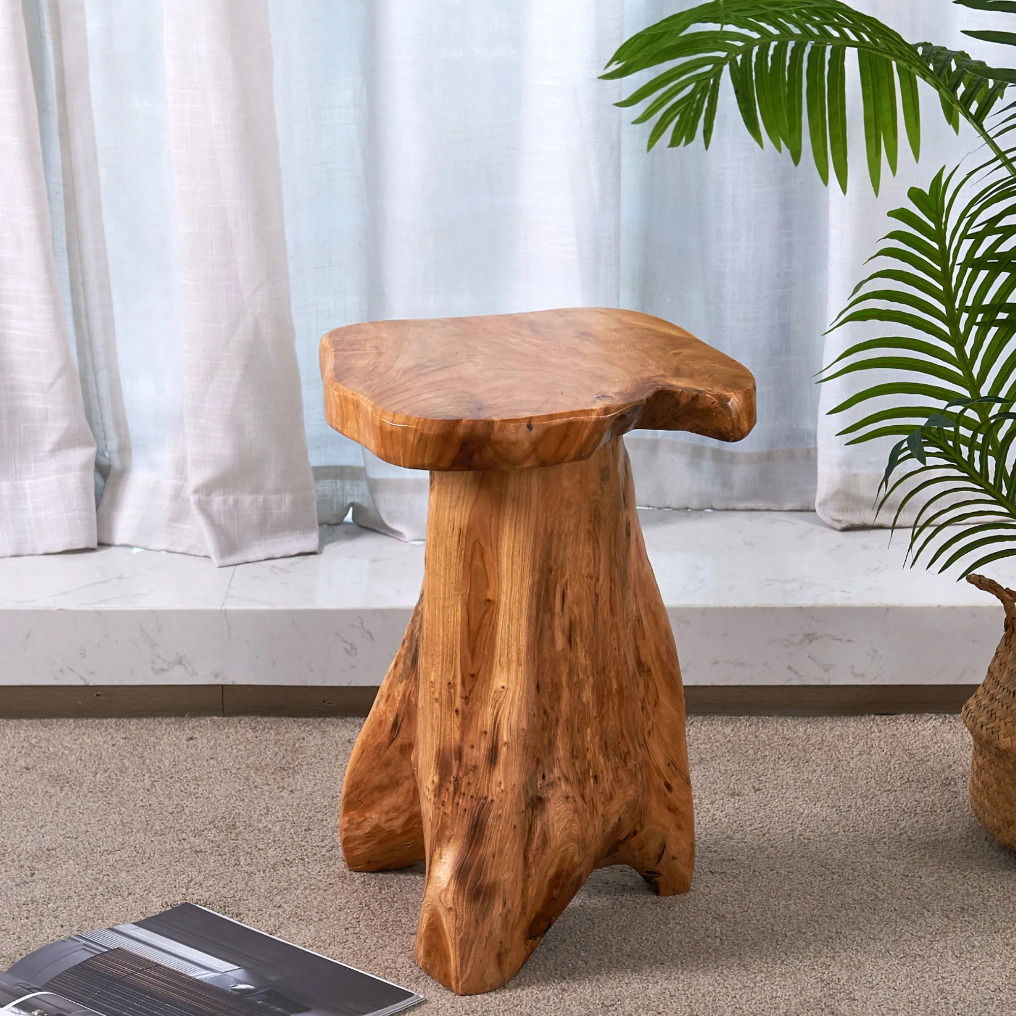 Cedar Wood Flower Stand End Table (13.5" x 15.5" x 19.5")