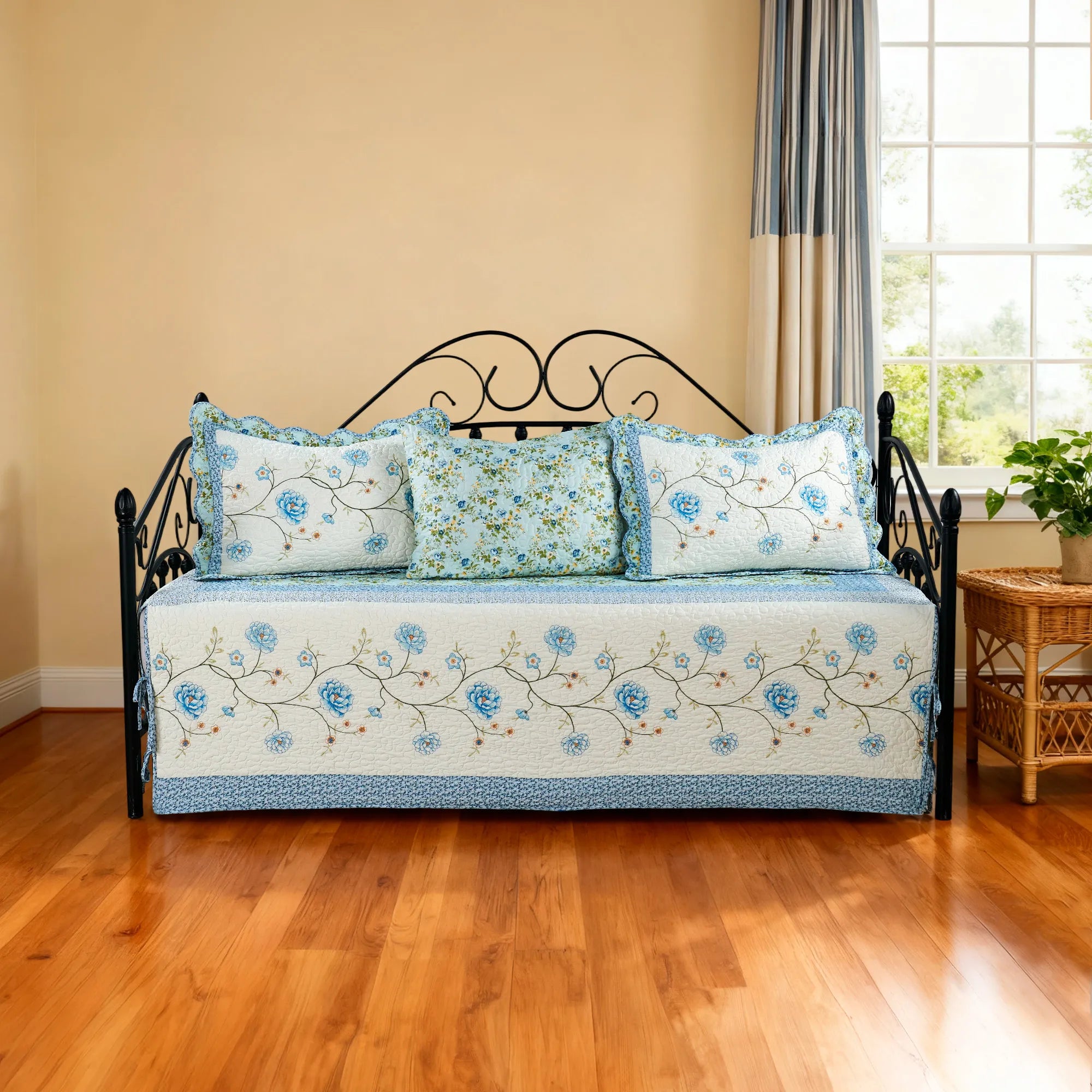 4 Piece Dorset Daybed Bedspread Cover Set (75" x 39")