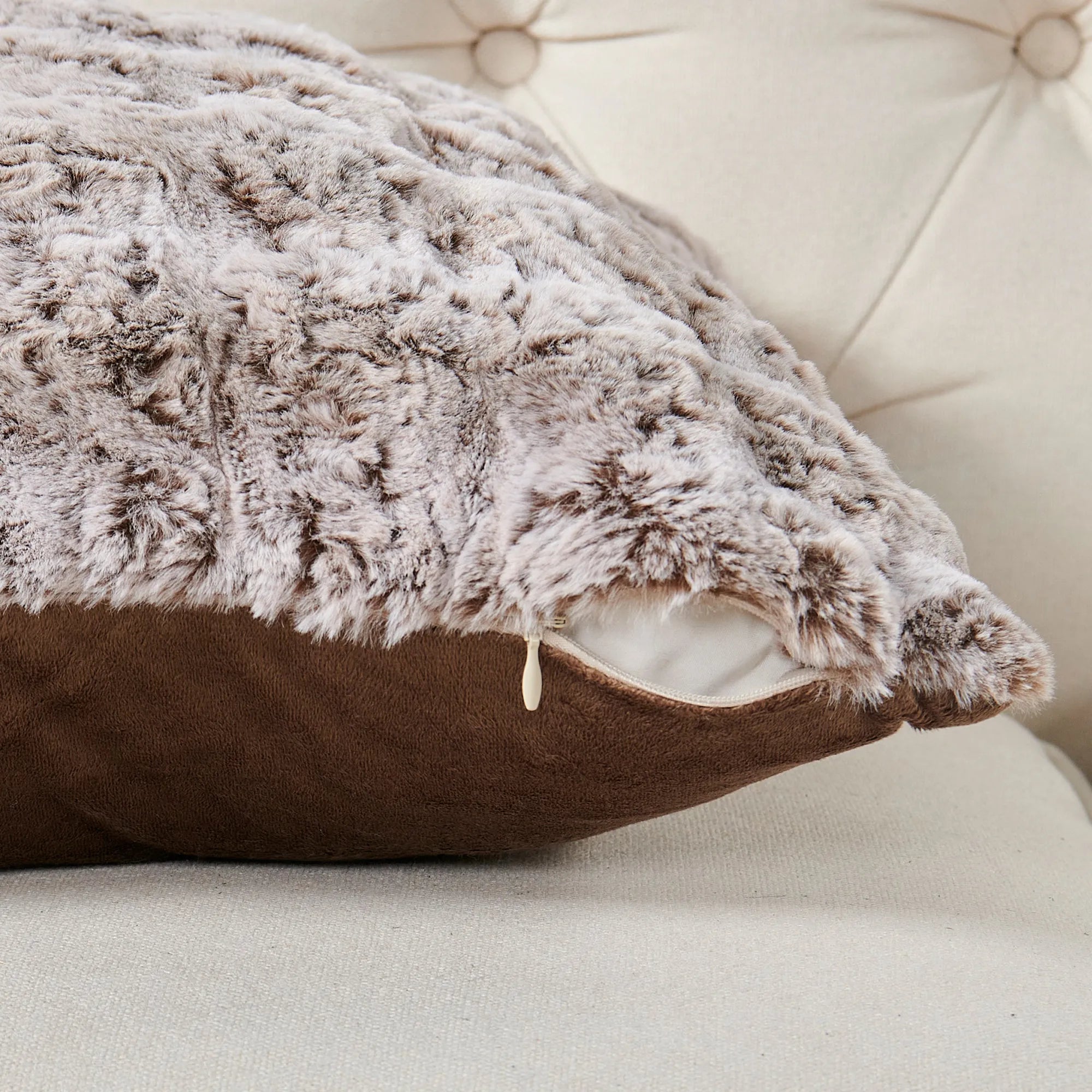 Variegated Faux Fur 1 Piece Decorative Pillow Cover (20" x 20")