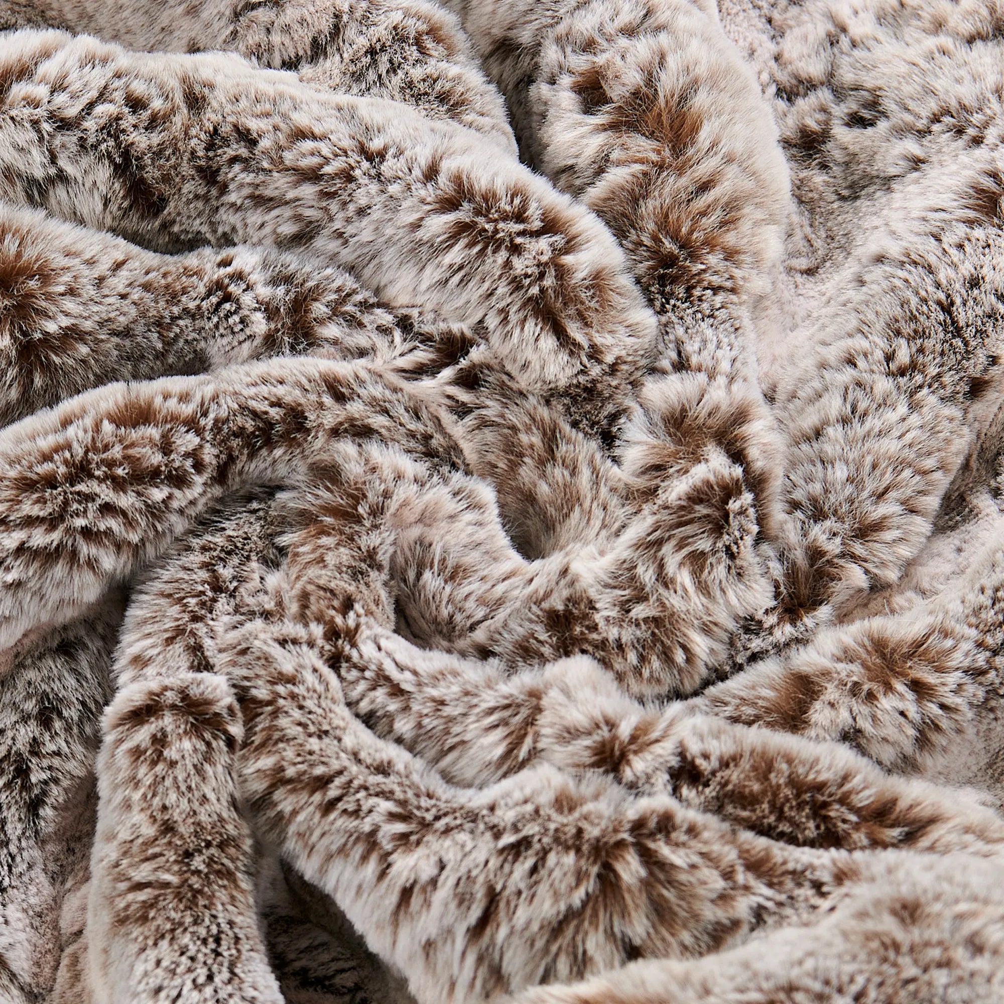 Variegated Faux Fur 1 Piece Decorative Pillow Cover (20" x 20")