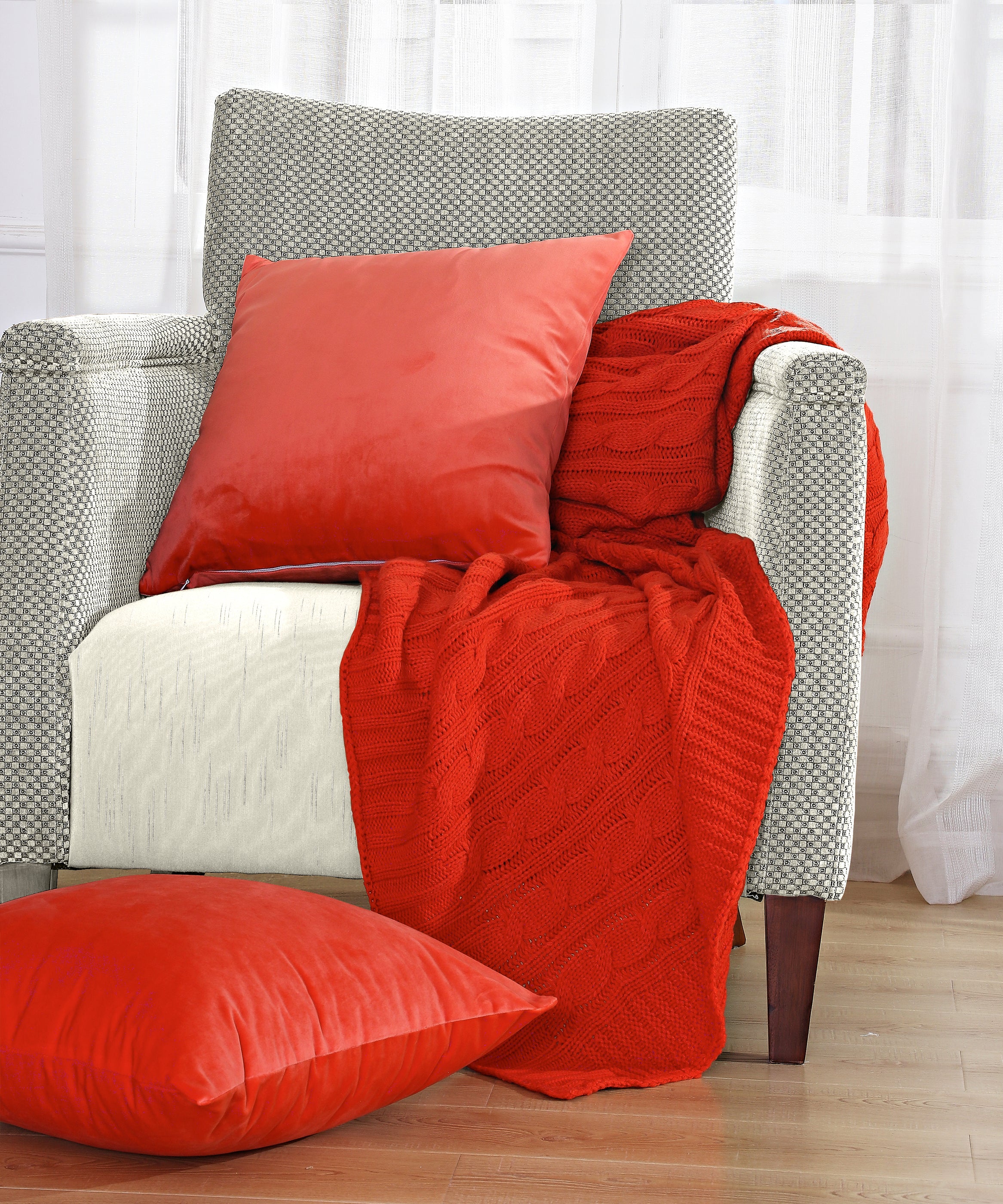 Super 18 Throw Blanket & Pillow Cover Set (50"x60"/18"x18")