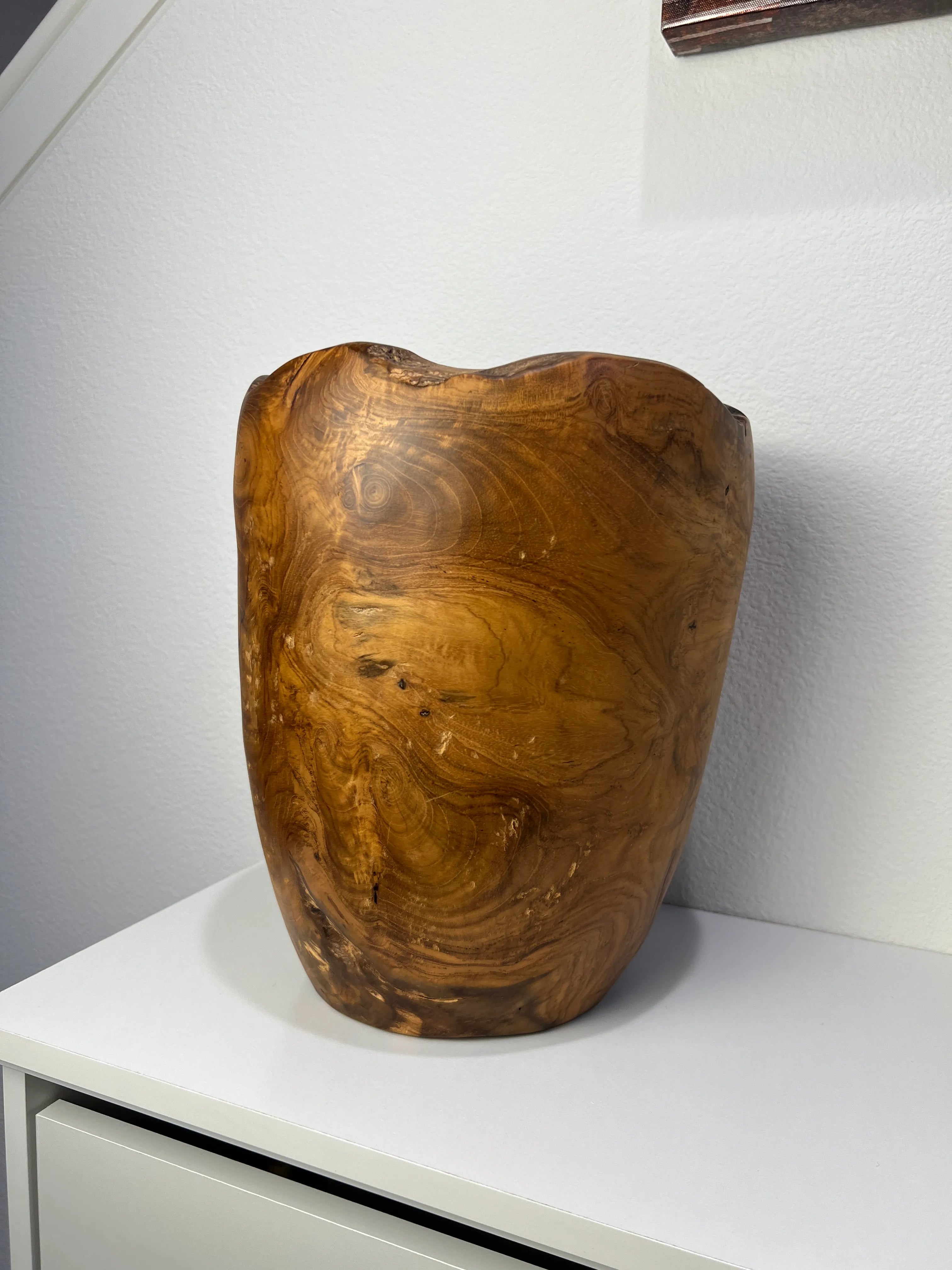 Bahama Handcrafted Teak Vase (10.2" x 10.2" x 11.8")
