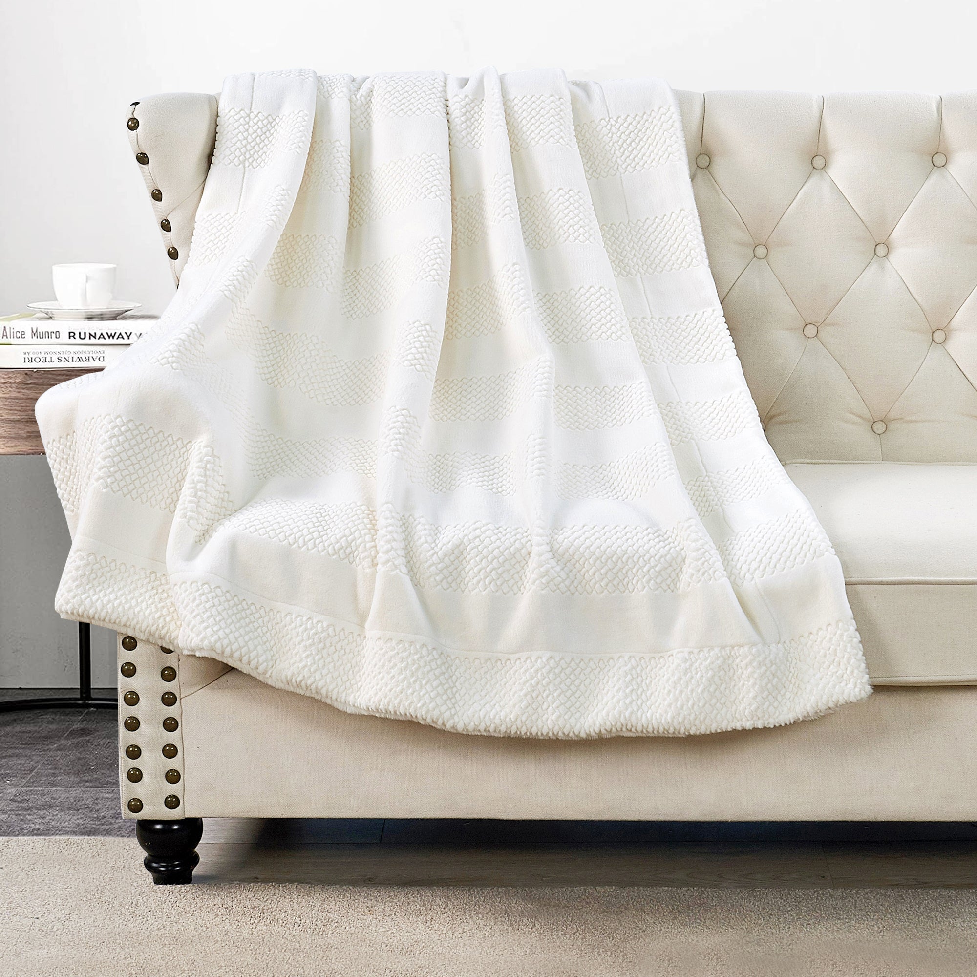 Snow Rabbit Faux Fur Throw Blanket (50"x60")