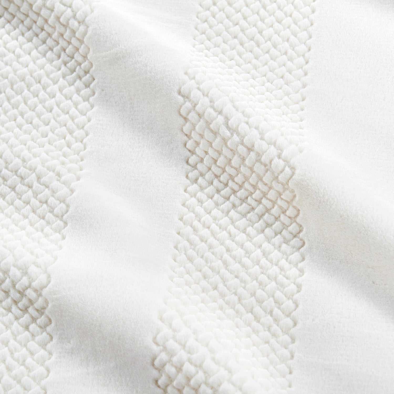 Snow Rabbit Faux Fur Throw Blanket (50"x60")