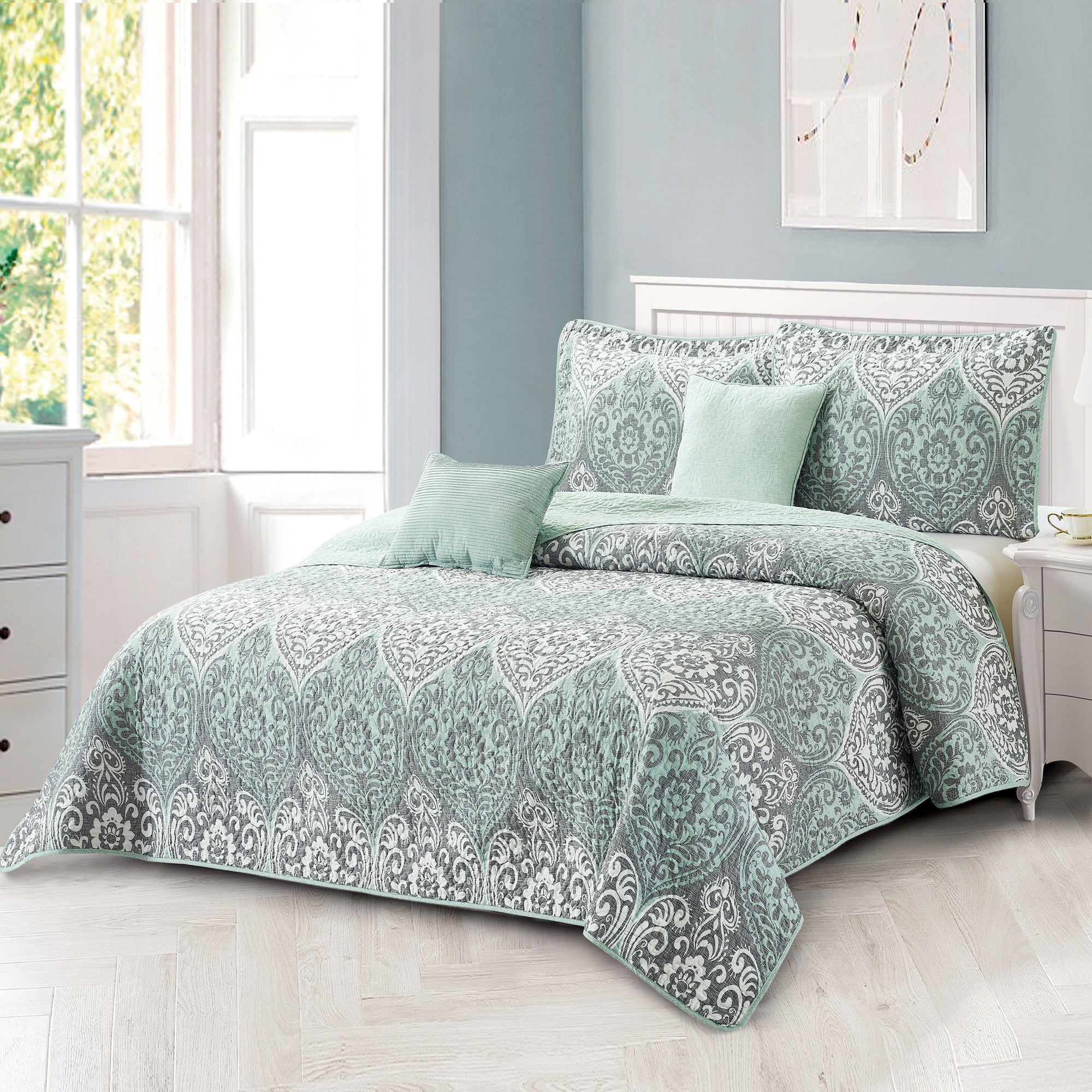 5 Piece Kingston Damask Printed Microfiber Quilt Bedspread Set