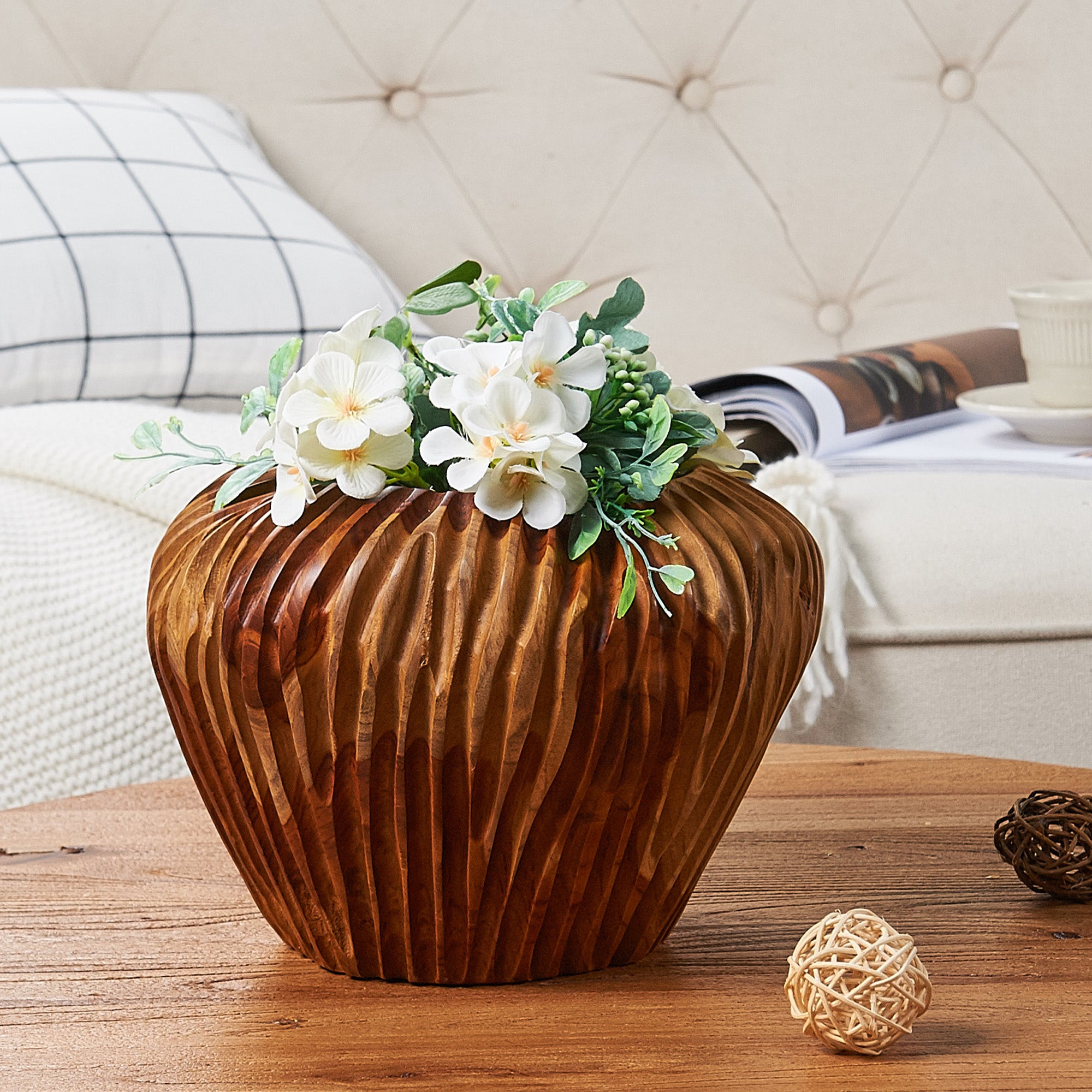 Royal Ulir Handcrafted Teak Vase (9.8" x 9.8" x 7.1")