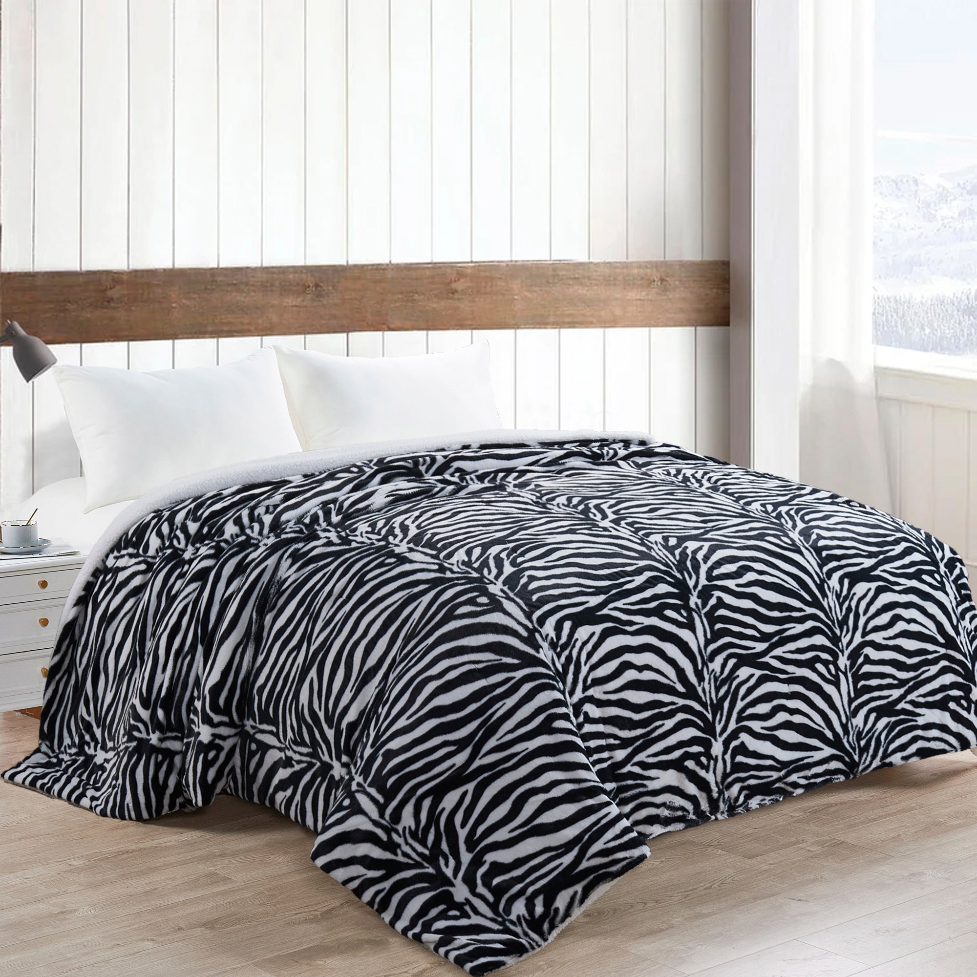 Animal Nature Faux Fur with Sherpa Back Blanket (86"x92")