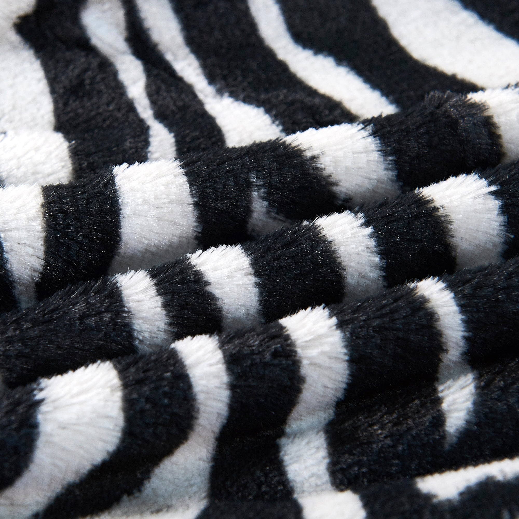 Animal Nature Faux Fur with Sherpa Back Blanket (86"x92")