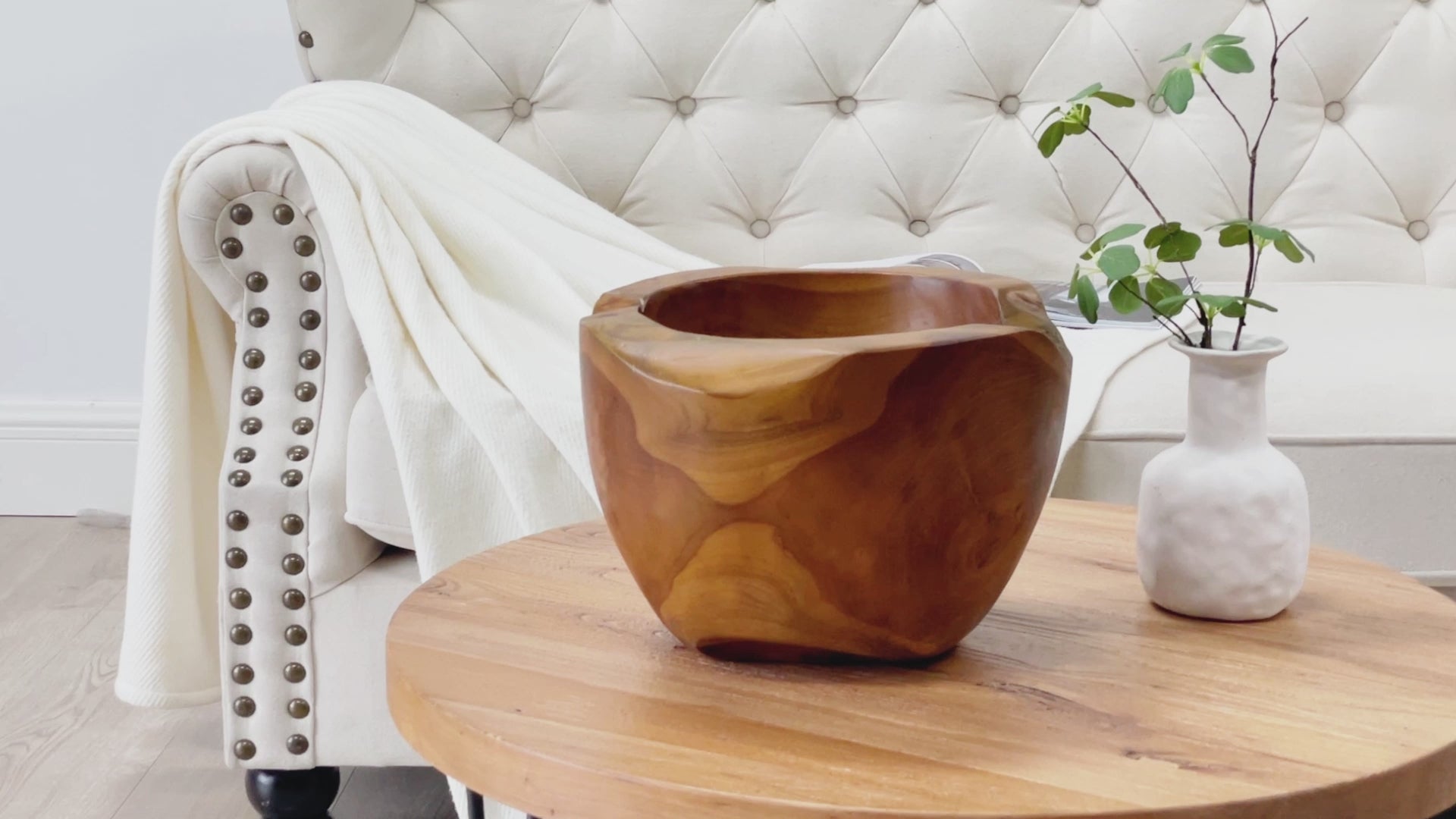 Mangkok Tebal Handcrafted Teak Bowl (11.7" x 11.7" x 8.3")