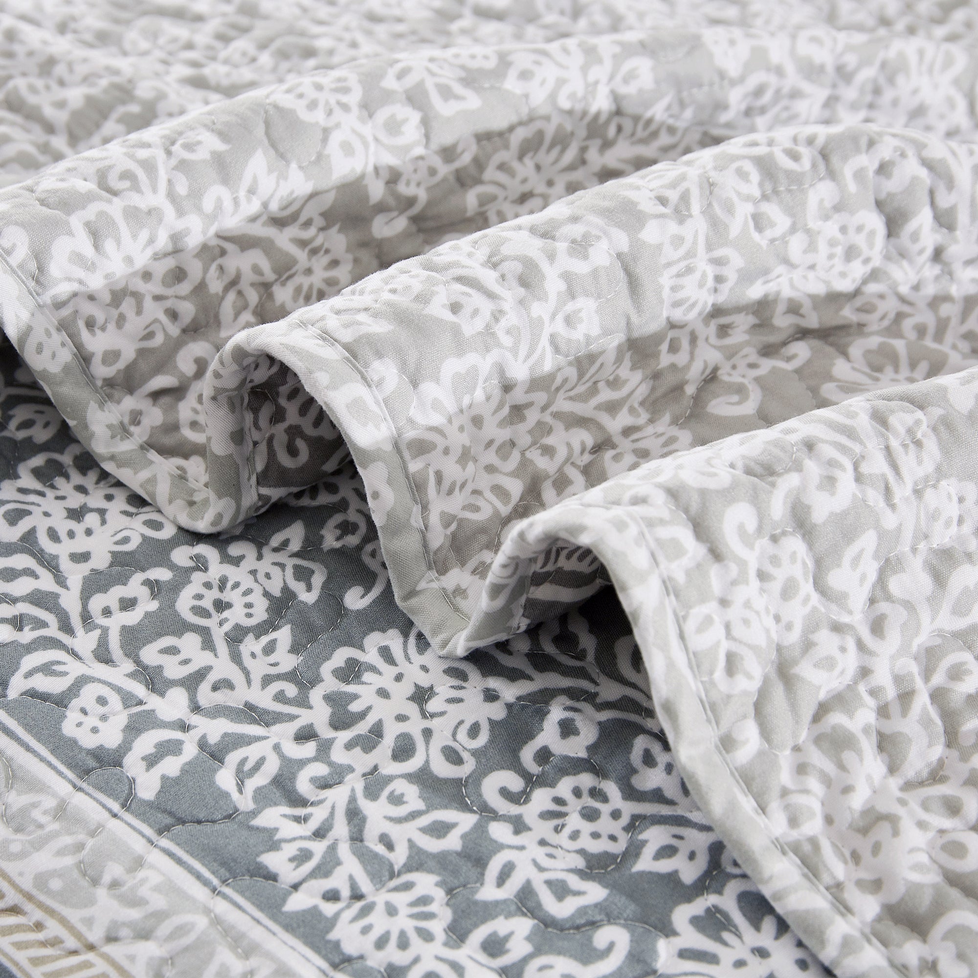 6 Piece Marchesa Printed Microfiber Quilts Set