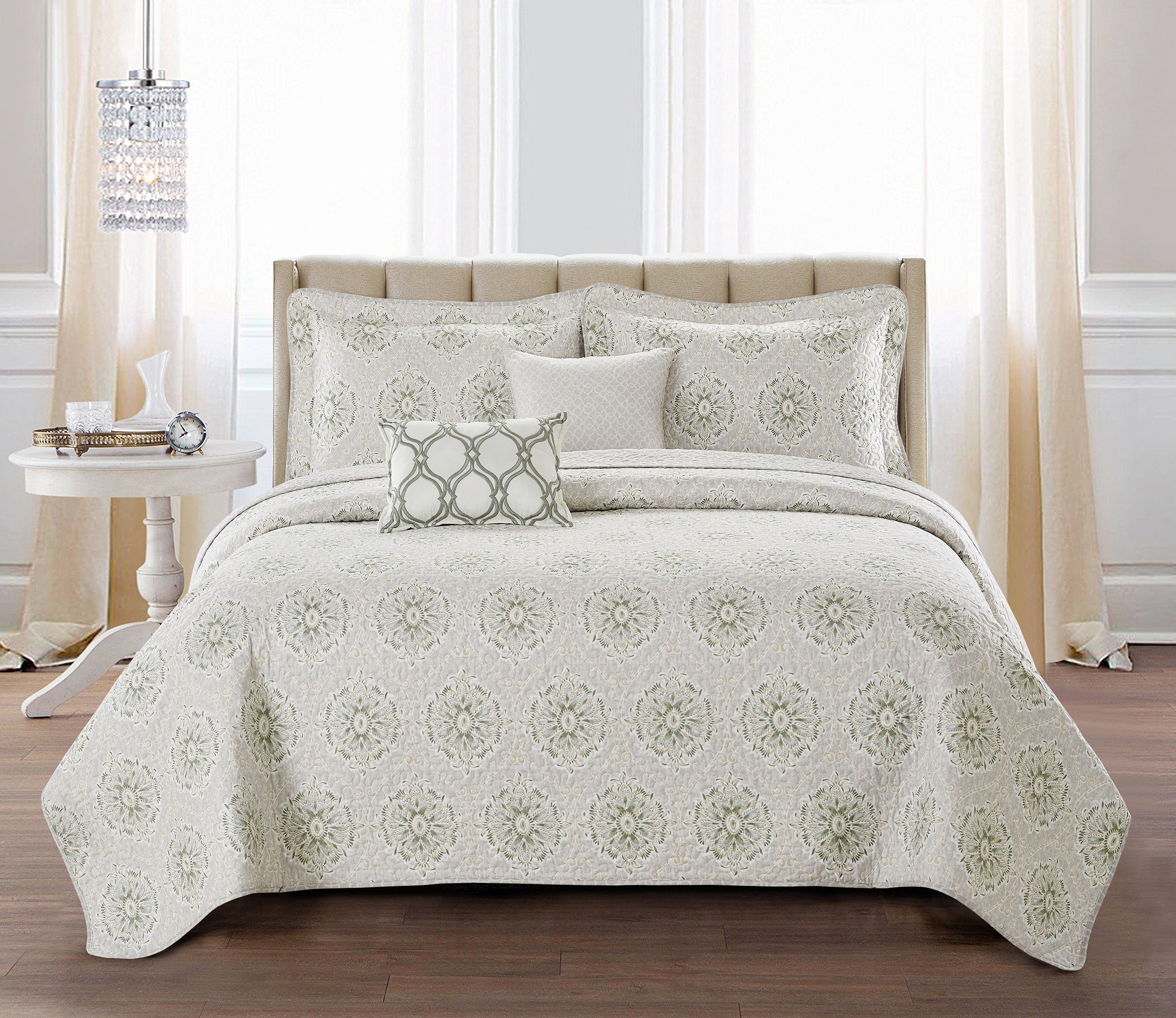 5 Piece Bloom Medallion Printed Microfiber Quilt Bedspread Set