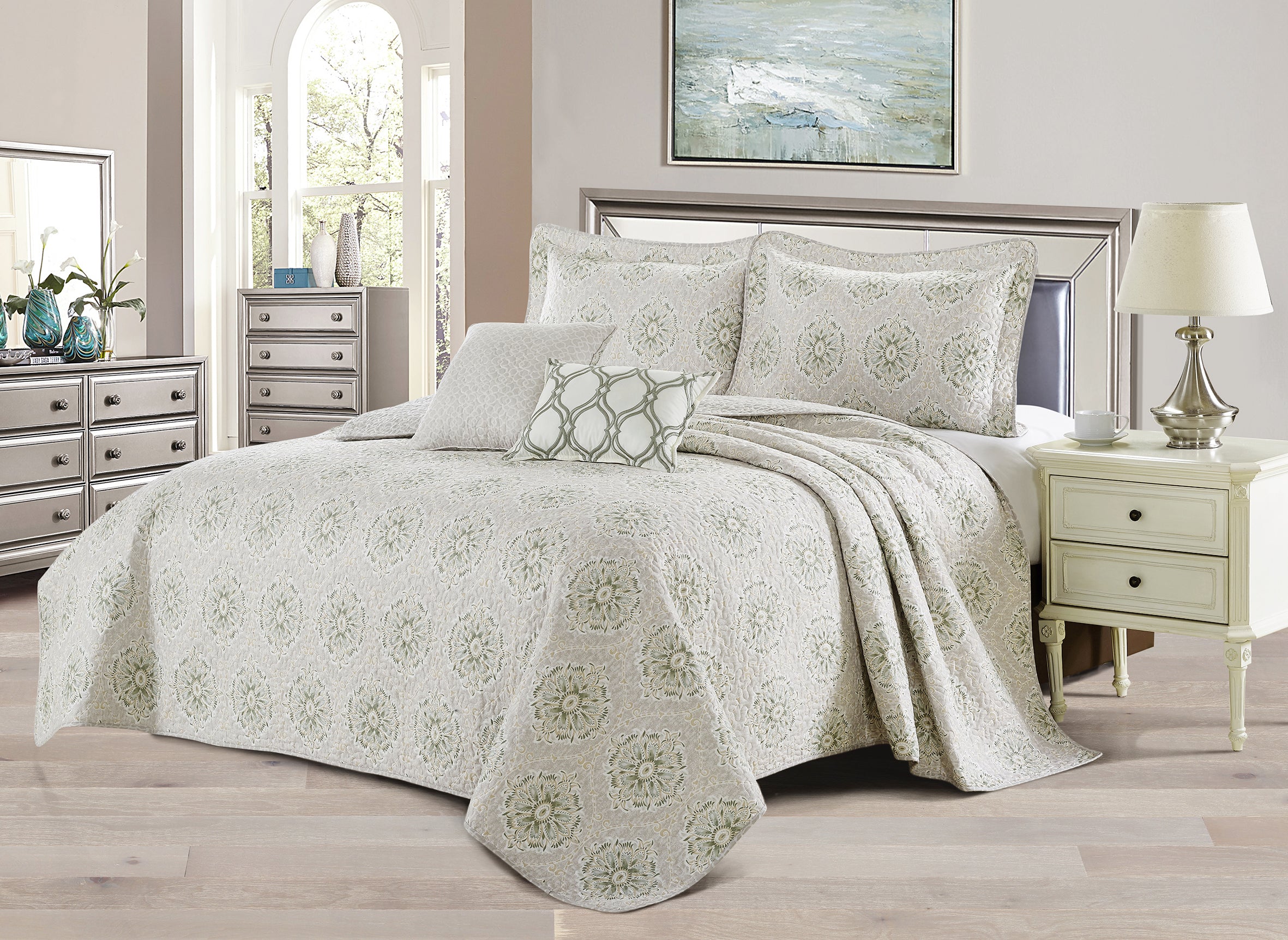 5 Piece Bloom Medallion Printed Microfiber Quilt Bedspread Set