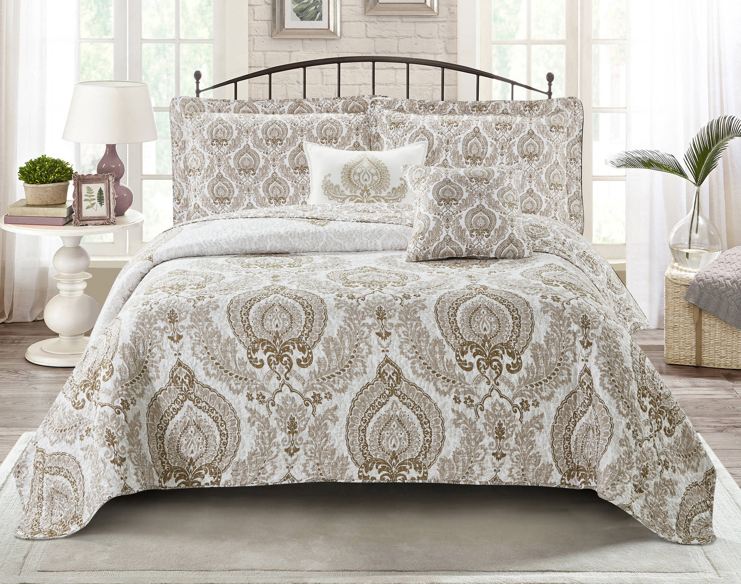 5 Piece Heart DSK Printed Microfiber Quilt Bedspread Set (Queen 90"x90“)