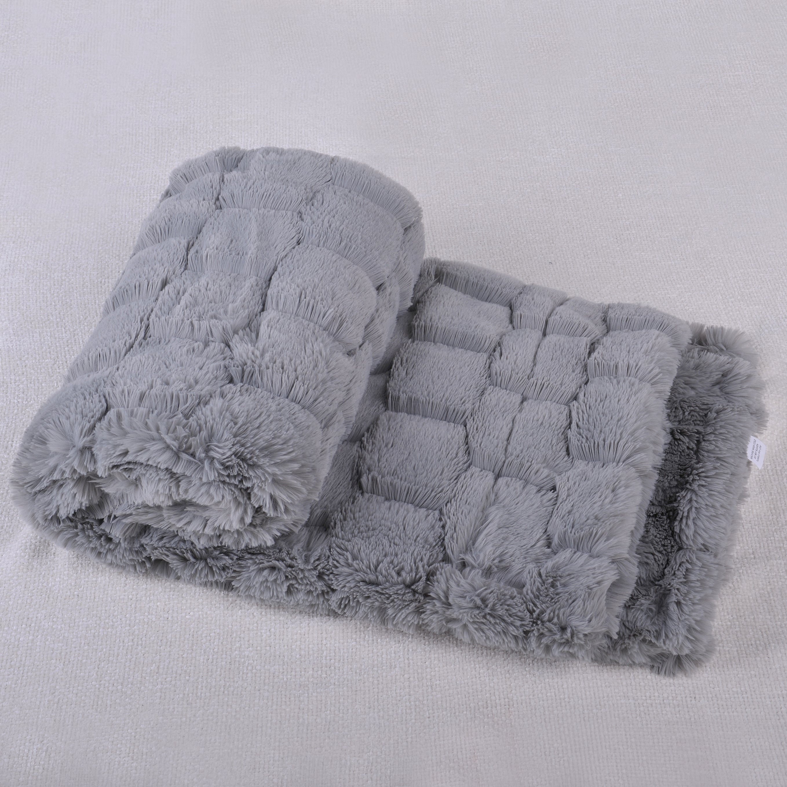 Honeycomb Faux Fur Throw Blanket (50"x70")