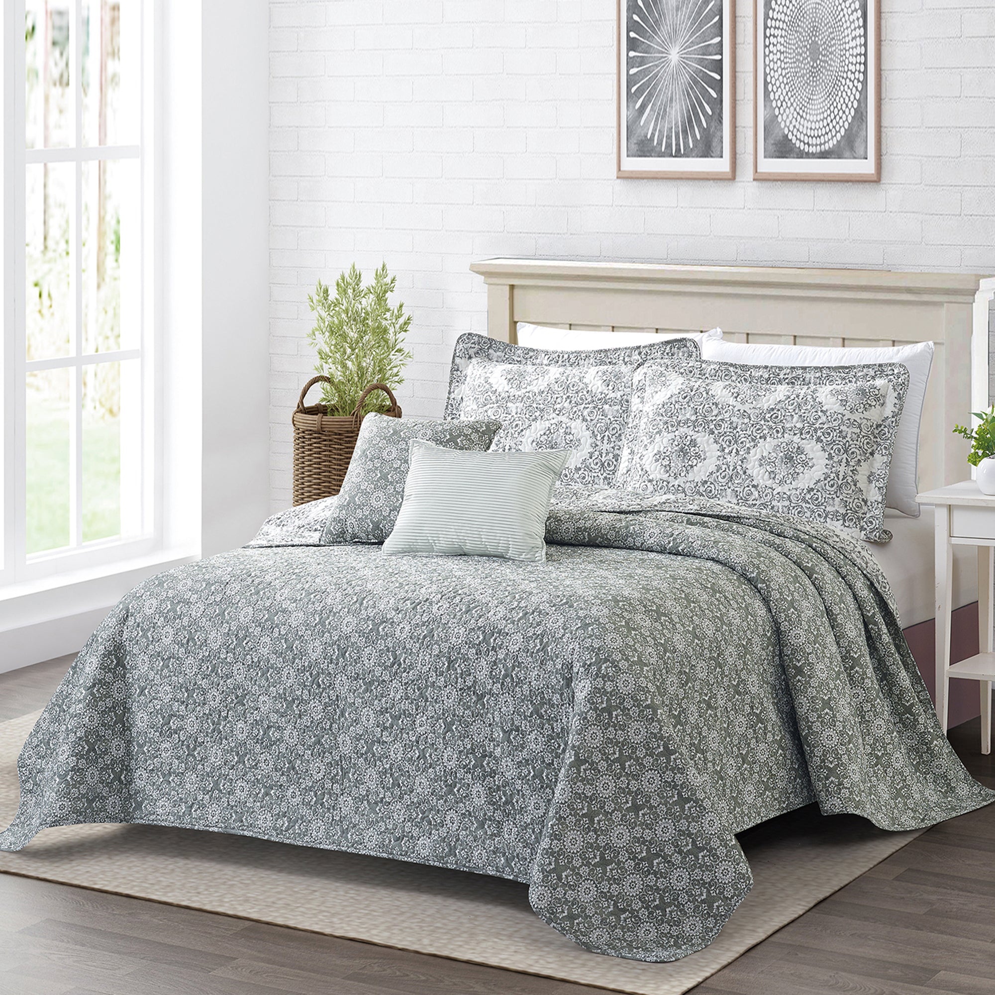 5 Piece Legacy Printed Microfiber Quilts Set