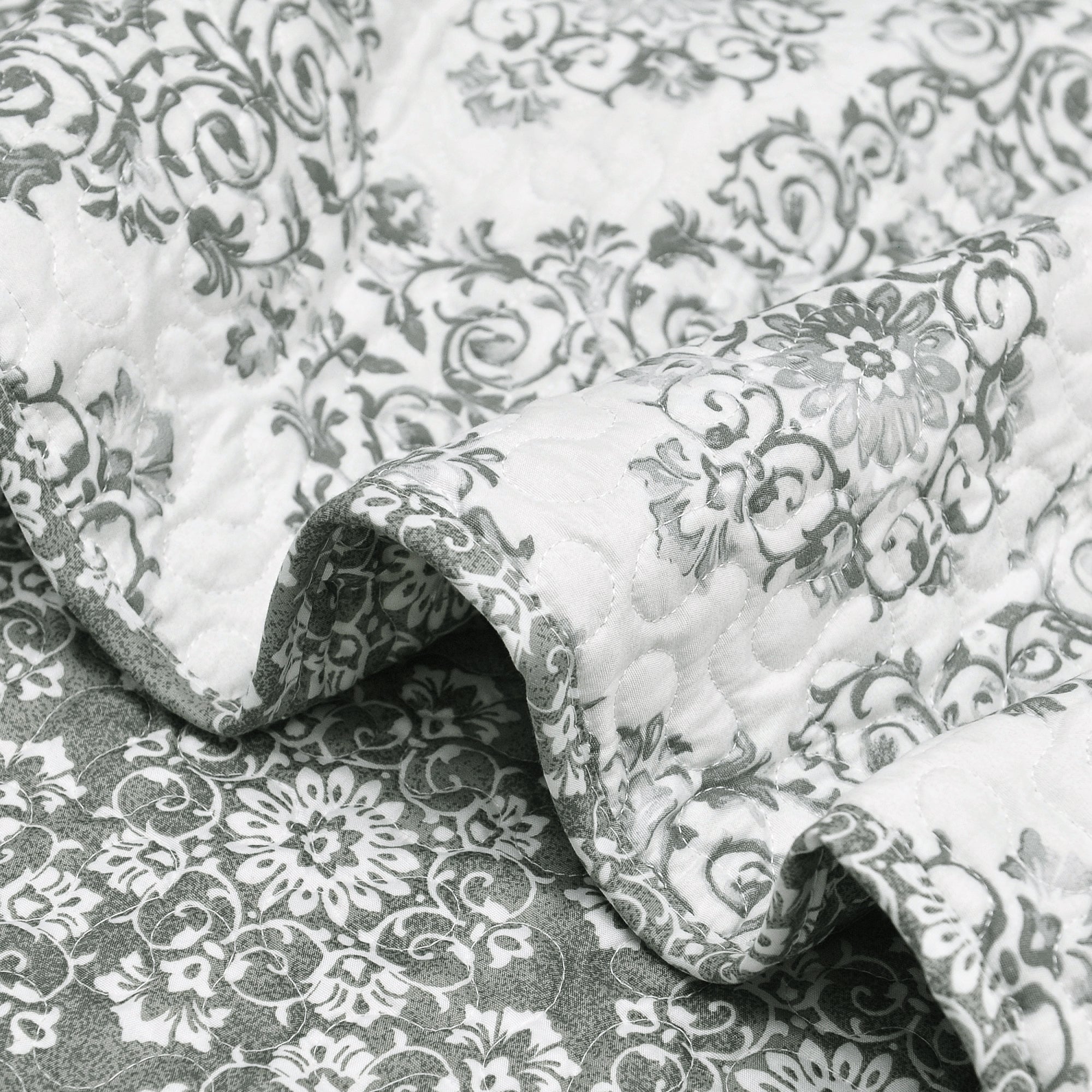5 Piece Legacy Printed Microfiber Quilts Set