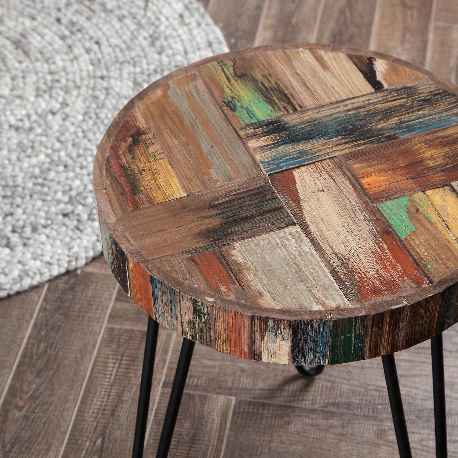 Raclaimed Wood Round End Table (16" x 16" x 21.4")