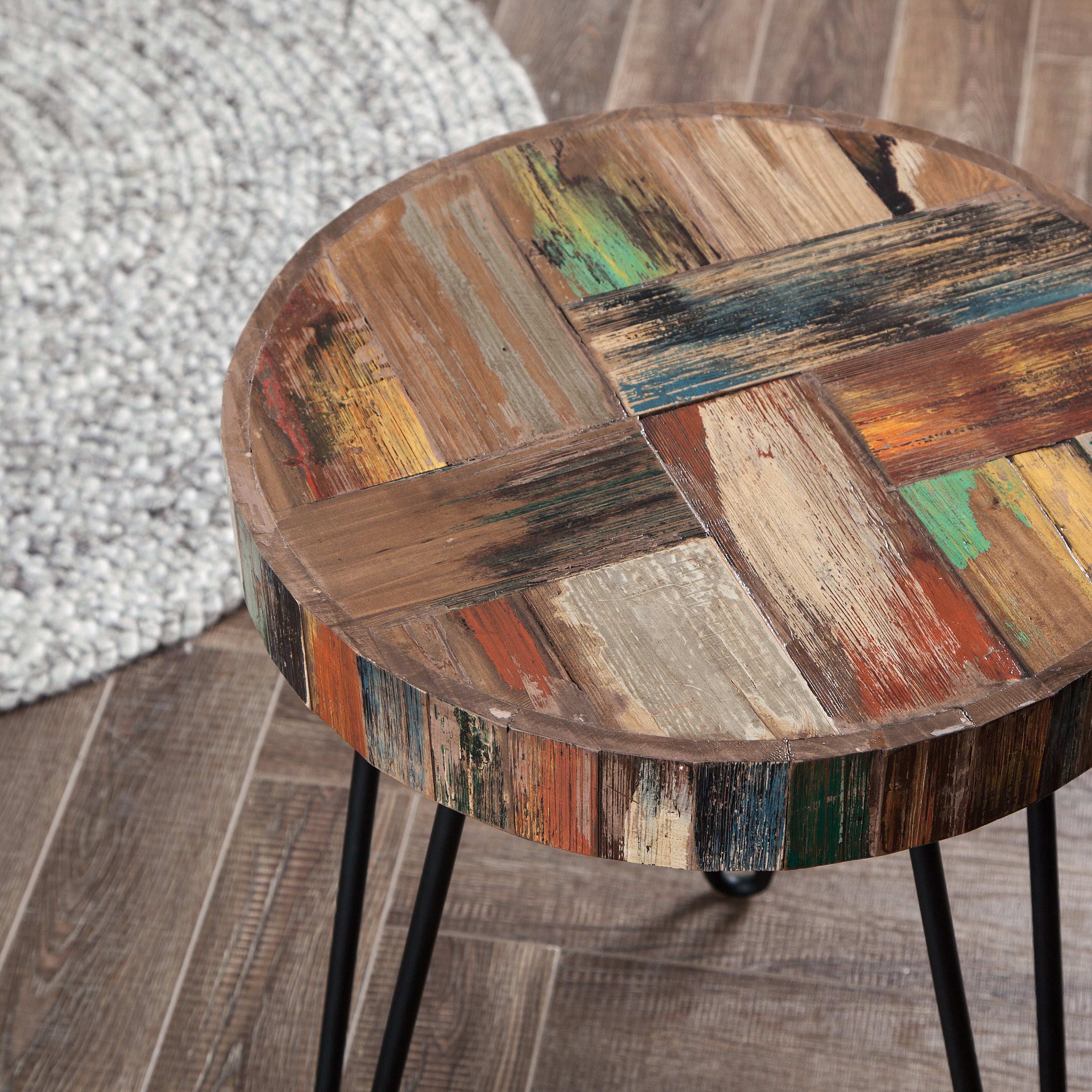 Raclaimed Wood Round End Table (16" x 16" x 21.4")