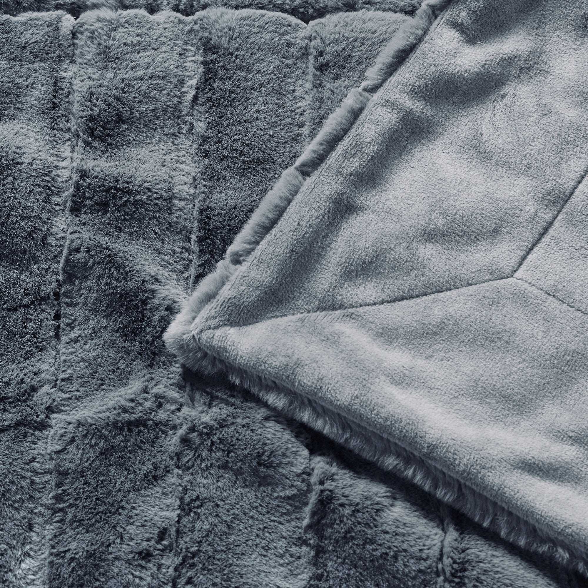 Willow Fur Throw Blanket (50"x60")