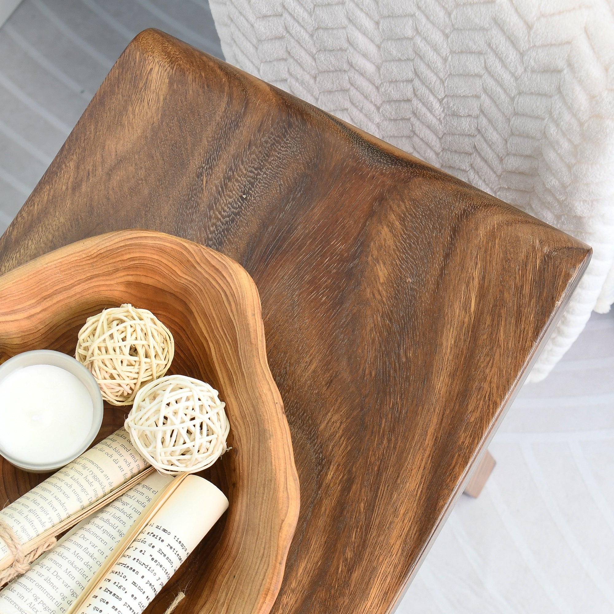 Suar Wood Comfort Stool (19.7" x 11.8" x 18.5")