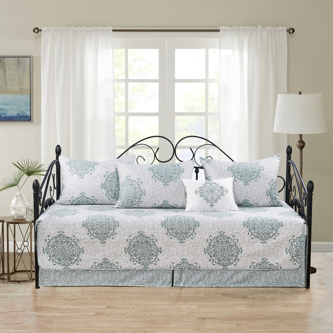 6 Piece Chelsea Daybed Bedspread Cover Set (75&quot; x 39&quot;)