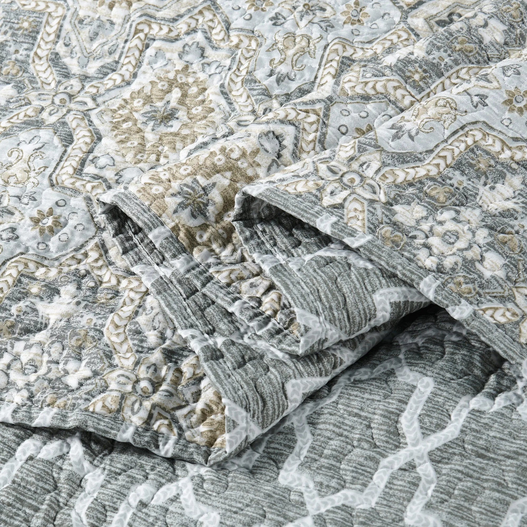 5 Piece Lanza Printed Microfiber Quilts Set