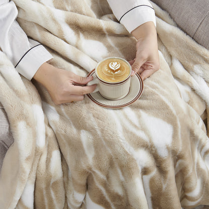 Beaver Faux Fur Throw Blanket (50&quot;x60&quot;)