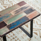 Mesa auxiliar de madera recuperada con patas de mesa en forma de horquilla 
