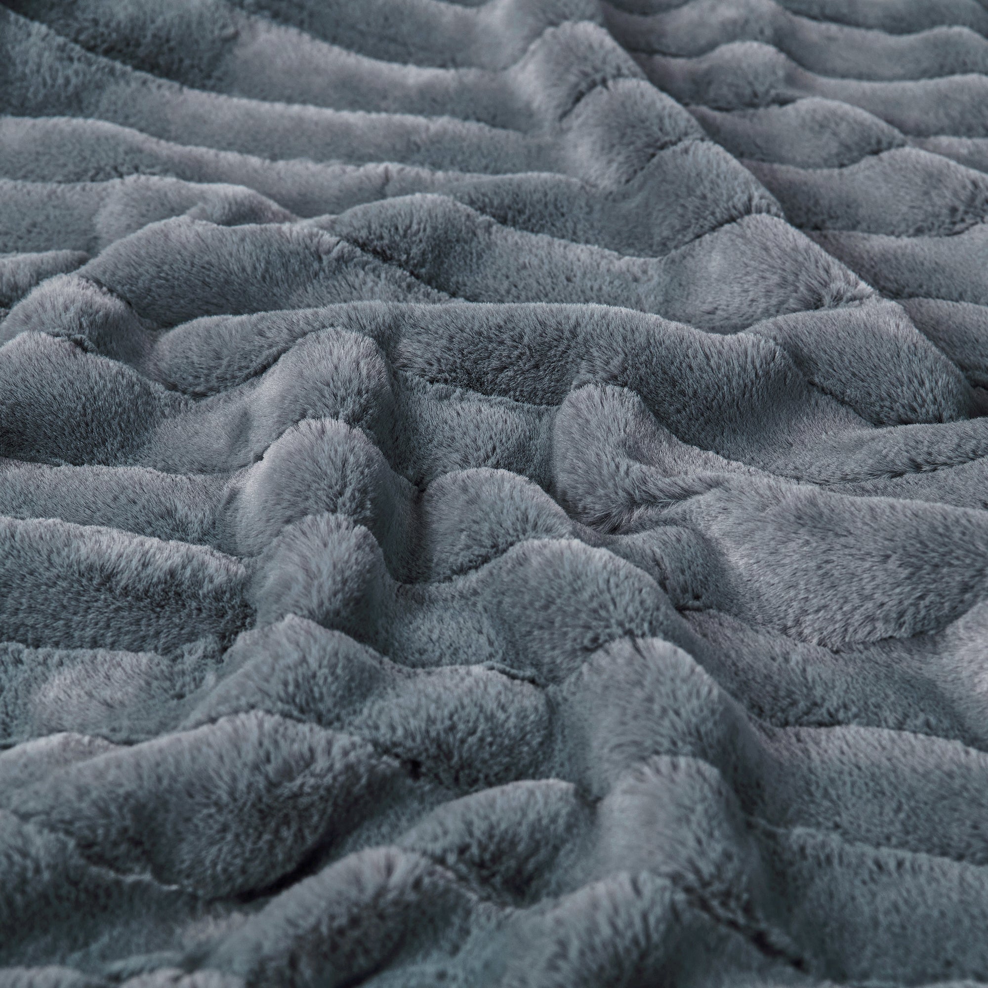 Willow Road Light Grey Faux Fur Throw hot Blanket